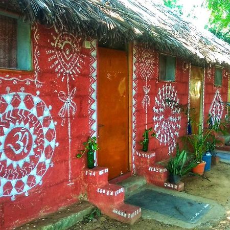 Om Shanti Om Homestay Hampi Exterior photo