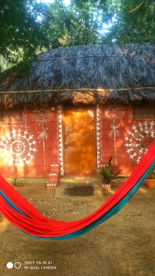 Om Shanti Om Homestay Hampi Exterior photo