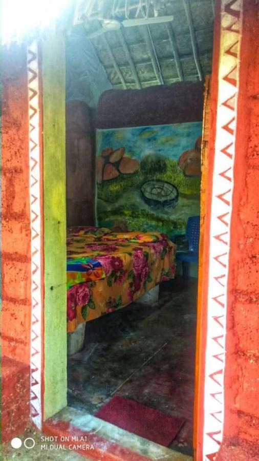 Om Shanti Om Homestay Hampi Exterior photo